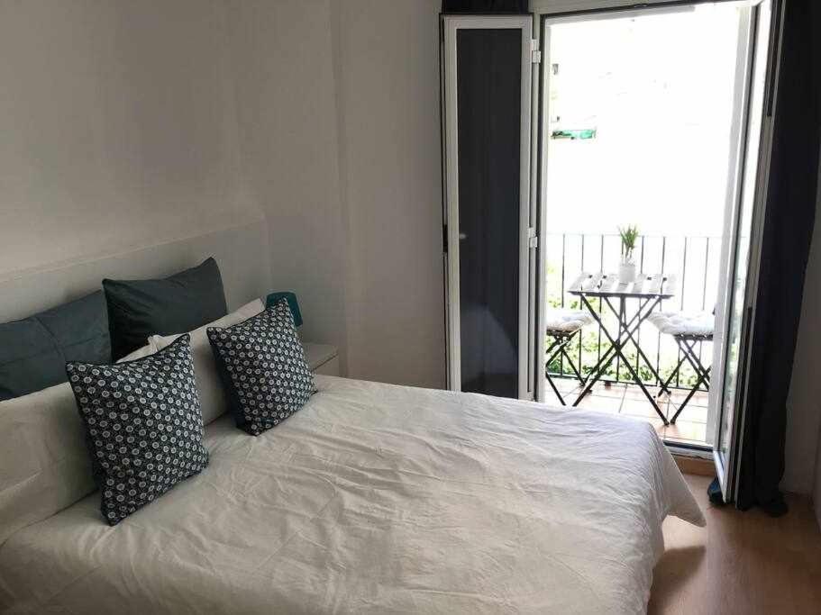 Pretty Apartament Барселона Экстерьер фото